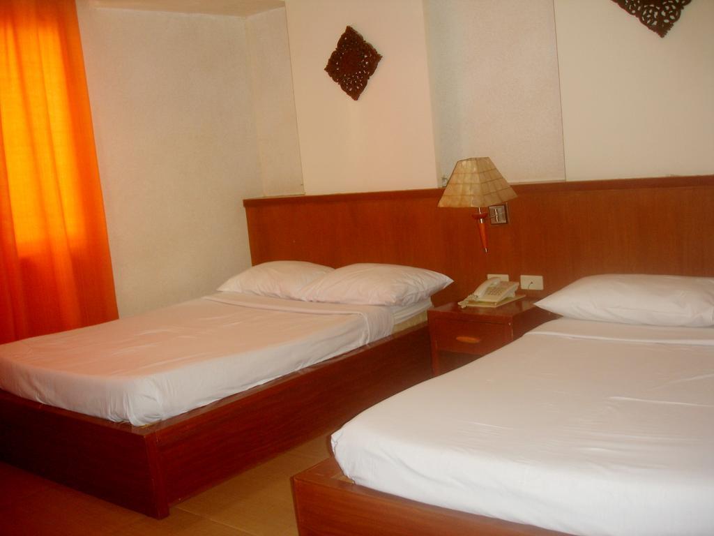 Roxas Midtown Hotel ห้อง รูปภาพ