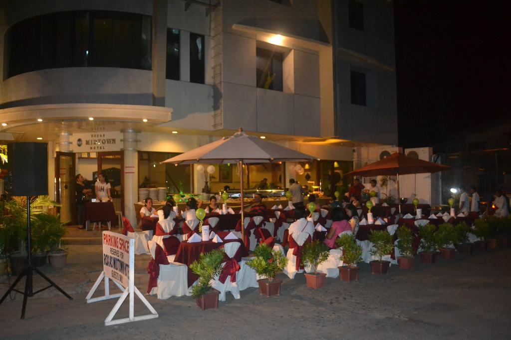 Roxas Midtown Hotel ภายนอก รูปภาพ