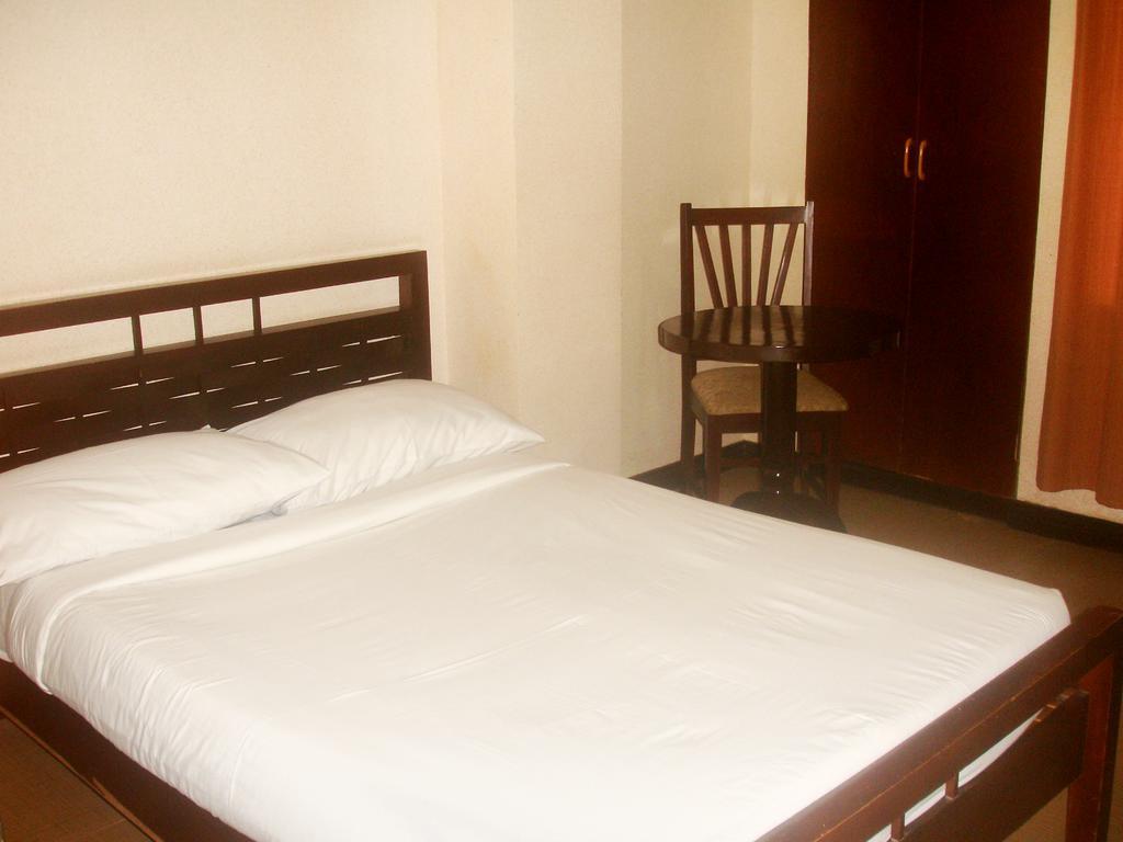 Roxas Midtown Hotel ภายนอก รูปภาพ