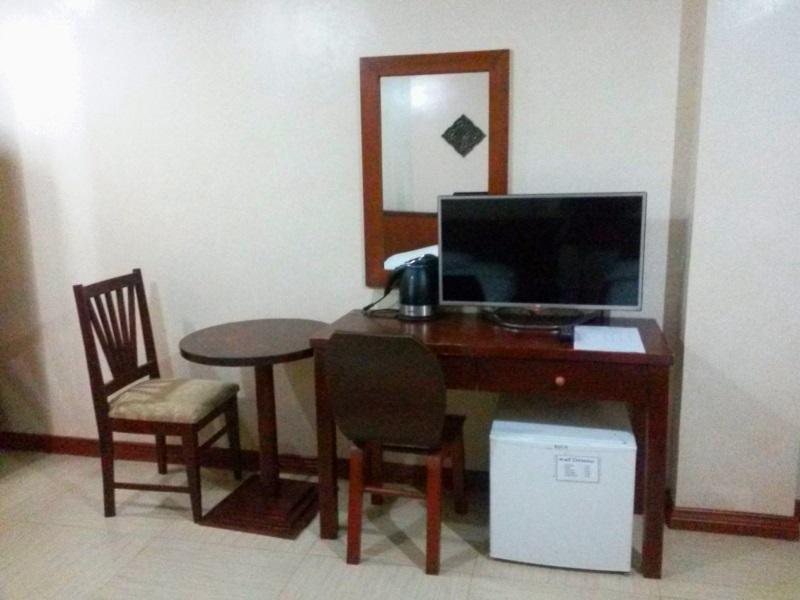 Roxas Midtown Hotel ภายนอก รูปภาพ